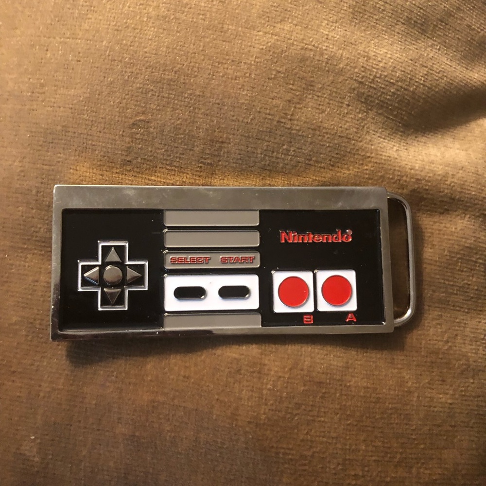 2003 Nintendo Belt Buckle- 631 $30 or $25 w/offer